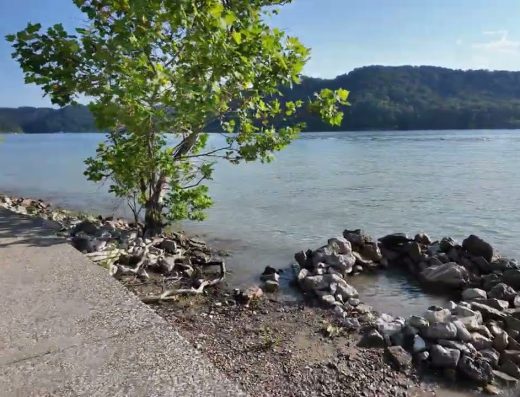Good Report: Stepping And Helping Pick Up Trash at Twin Knobs Beach, Clearfield KY